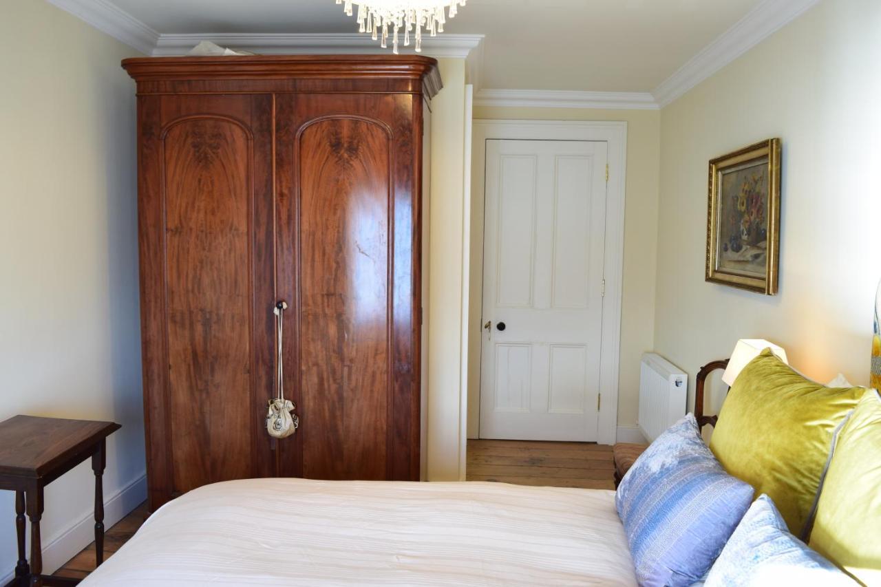 West Beach House -Sea Views Cobh Zewnętrze zdjęcie